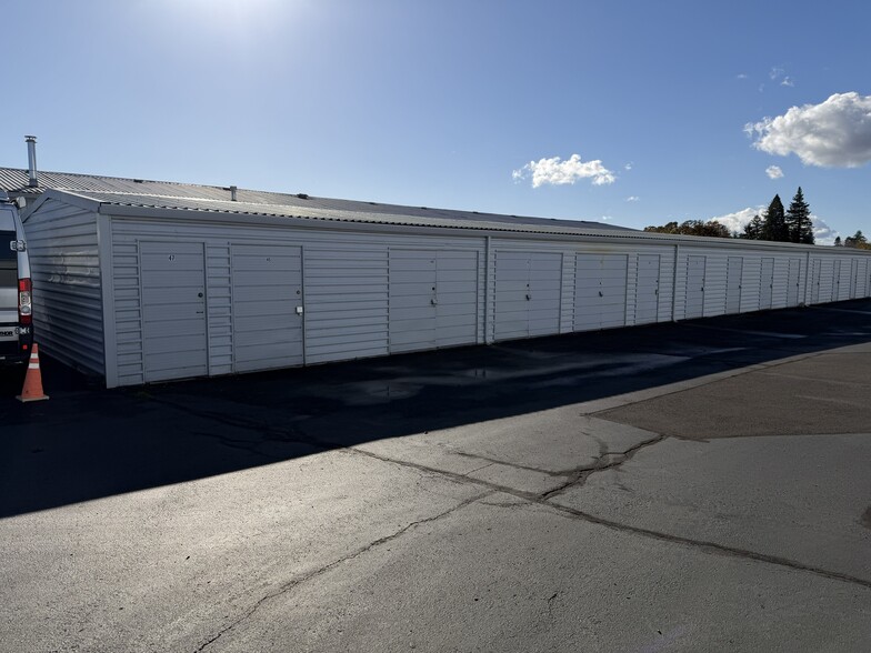 More Photos Of 2800 E 2nd St, Newberg Self Storage For Sale