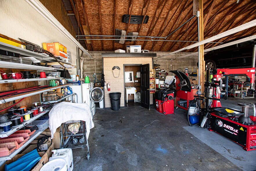 More Photos Of 14825 US Highway 19, Hudson Service For Sale