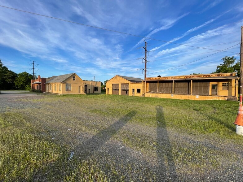 More Photos Of 12347 James Madison Hwy, Orange Flex For Sale