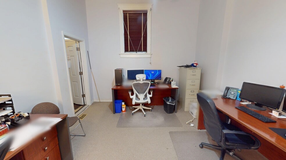 More Photos Of 1368 McCausland Ave, Saint Louis Office For Sale