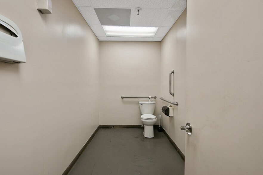 More Photos Of 18631 NC Highway 71, Lumber Bridge Industrial For Sale