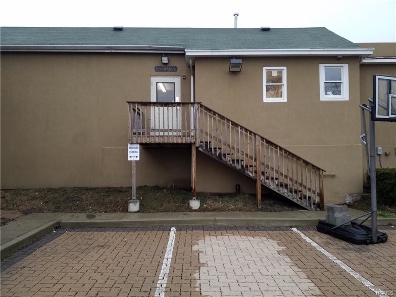 More Photos Of 2 N Route 9W, West Haverstraw Storefront Retail Office For Sale
