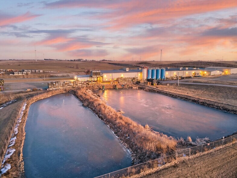 More Photos Of 2135 B. Ave, Victor Manufacturing For Sale