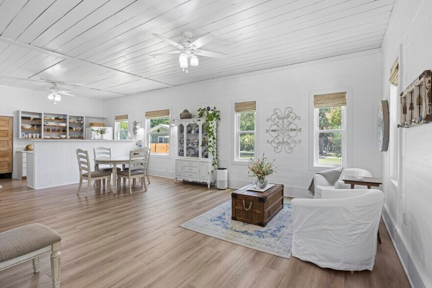 More Photos Of 7617 McGregor Park Rd, Temple Lodge Meeting Hall For Sale