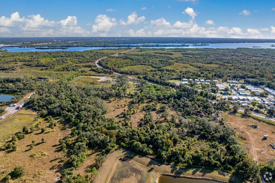More Photos Of 8360 Bayshore Rd., North Fort Myers Land For Sale