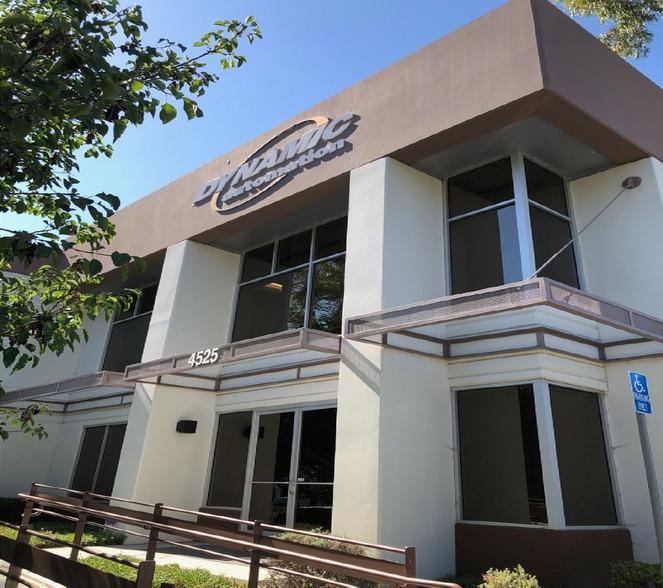 More Photos Of 4525 Runway St, Simi Valley Warehouse For Sale