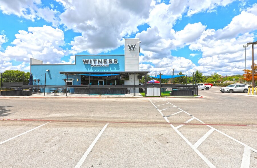 More Photos Of 7280 UTSA Blvd, San Antonio Freestanding For Sale