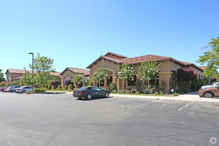 Primary Photo Of 6873 N West Ave, Fresno Office For Lease