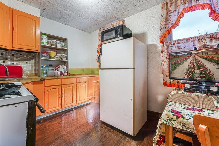 More Photos Of 113 34th St, Union City Apartments For Sale