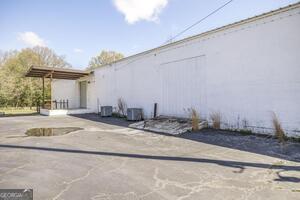 More Photos Of 410 S Camellia Blvd, Fort Valley Freestanding For Sale