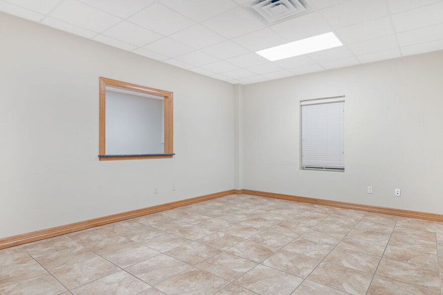 More Photos Of 2753 SH 322 Hwy, Longview Office Residential For Lease