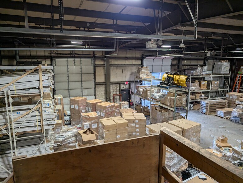 Primary Photo Of 237 River Rd, Uxbridge Warehouse For Lease