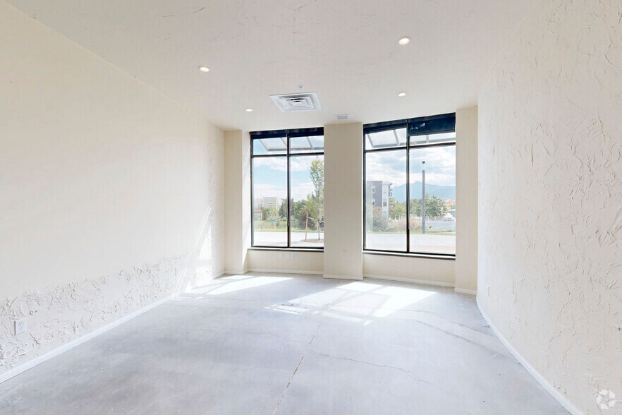 More Photos Of 4520 Broadway St, Boulder General Retail For Sale