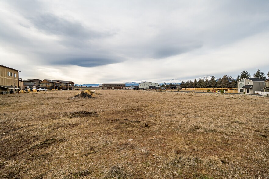 More Photos Of 1092 Jantzen Ln, Sisters Land For Sale