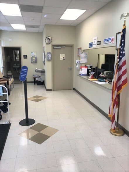 More Photos Of 6937 Medical View Ln, Zephyrhills Medical For Lease