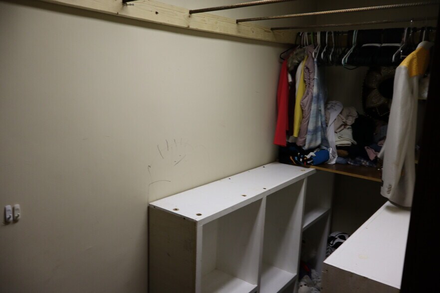 More Photos Of 253 E Savannah St, Calhoun Falls Freestanding For Sale