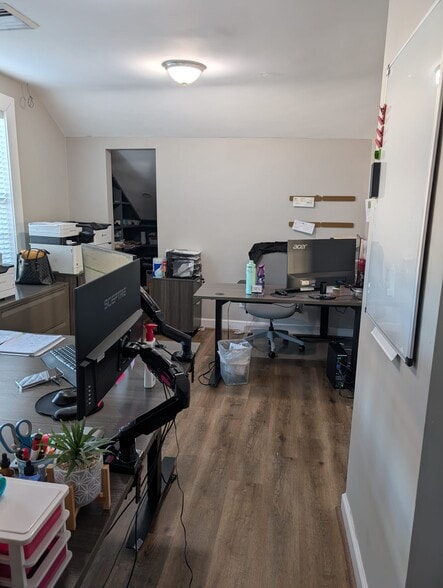 More Photos Of 4104 Bladensburg Rd, Brentwood Freestanding For Lease