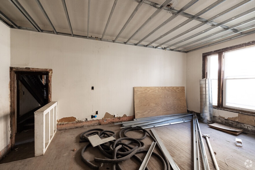 More Photos Of 212 Court St, Binghamton Apartments For Sale