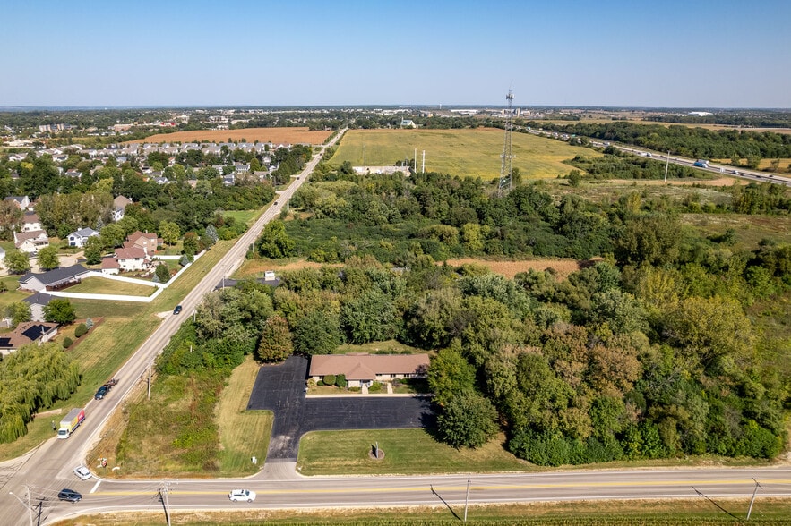 More Photos Of 7550 Rote Rd, Rockford Medical For Sale