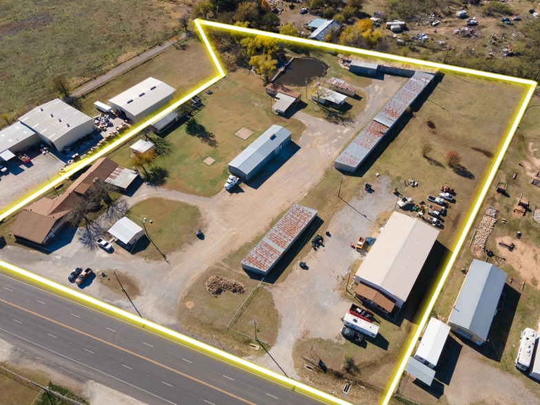 Primary Photo Of 1264 US Highway 281, Wichita Falls Service For Sale