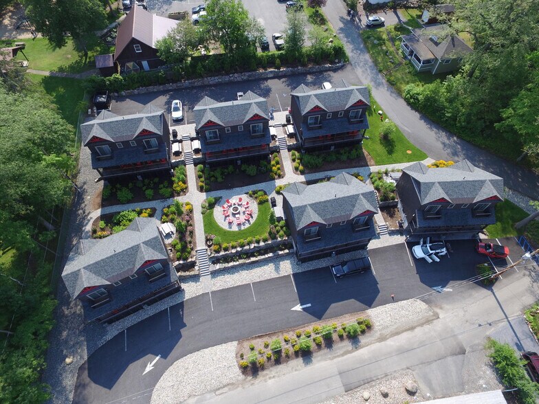 More Photos Of 10 Front St, Lake George Hospitality For Sale