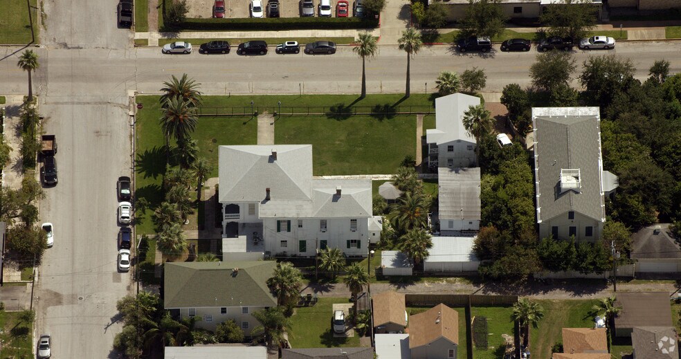 More Photos Of 1502 Market St, Galveston Hospitality For Sale