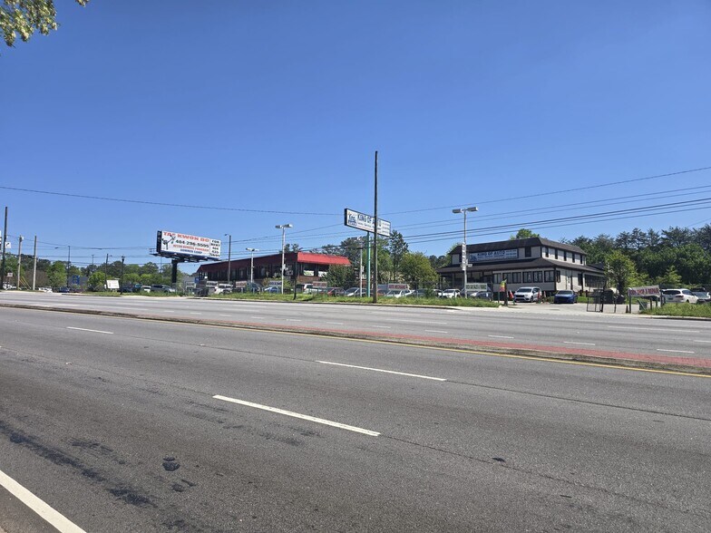 More Photos Of 5885 Memorial Dr, Stone Mountain Auto Dealership For Sale