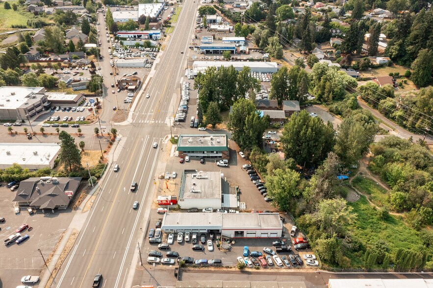 More Photos Of 17635 SE McLoughlin Blvd, Milwaukie Freestanding For Sale