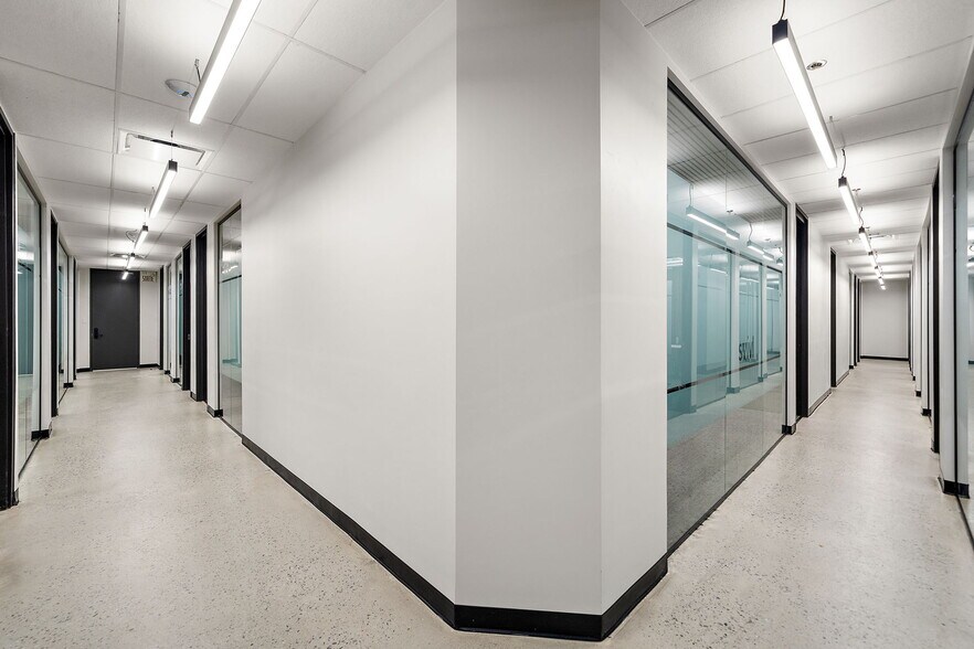 More Photos Of 9900 Boul Cavendish, Montréal Coworking Space