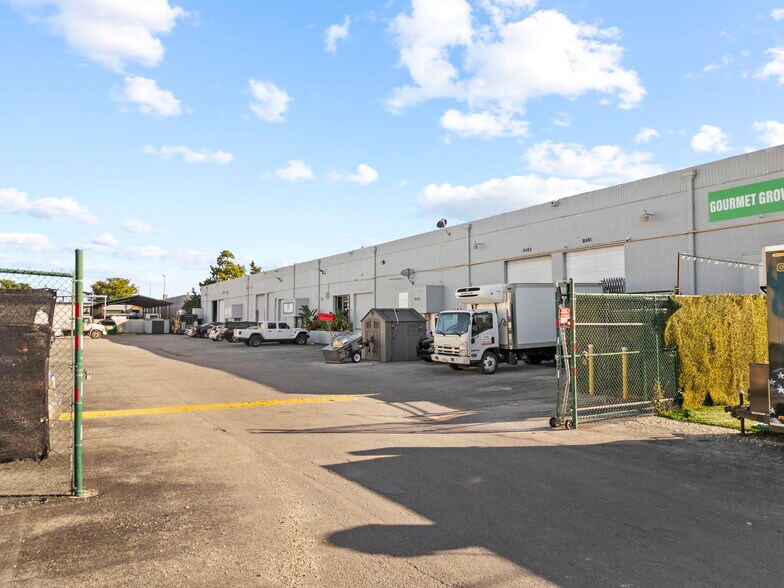 Primary Photo Of 8449-8459 NW 66th St, Miami Warehouse For Lease