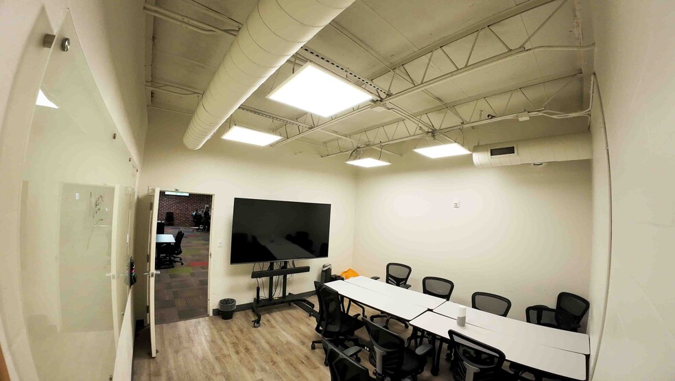 More Photos Of 7490 N 36th St, Pinellas Park Loft Creative Space For Lease