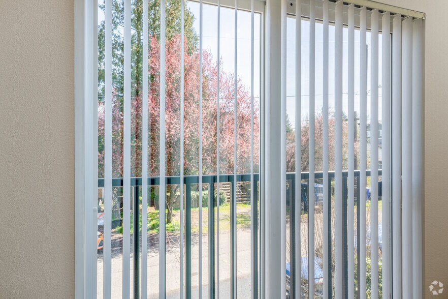 More Photos Of 4775 NE 107th Ave, Portland Apartments For Sale