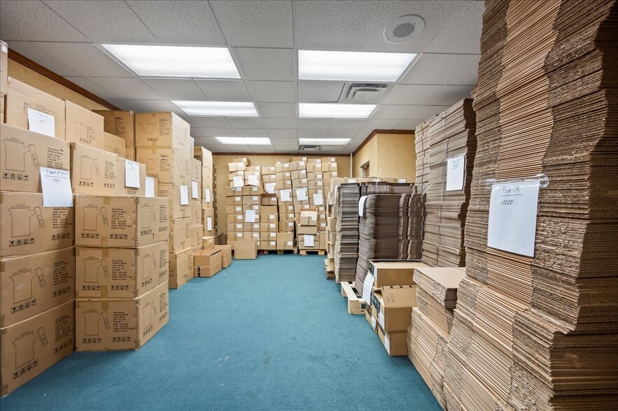 More Photos Of 111 W Commerce St, Lewisburg Bank For Sale