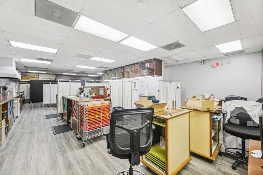 More Photos Of 2497 Vauxhall Rd, Union Township Manufacturing For Sale
