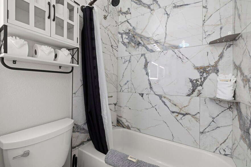 More Photos Of 2526 W Union St, Tampa Multifamily For Sale