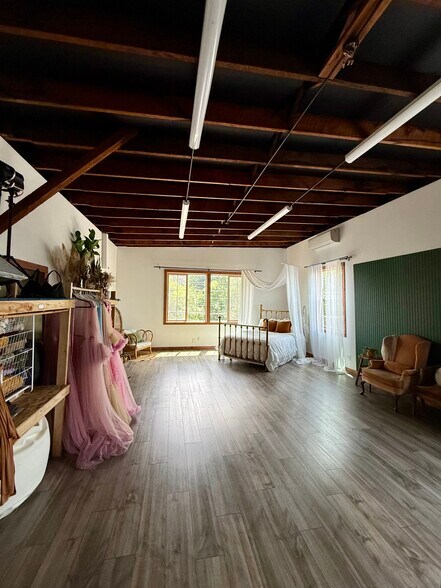 More Photos Of 1625 Washington St, Oregon City Flex For Sale