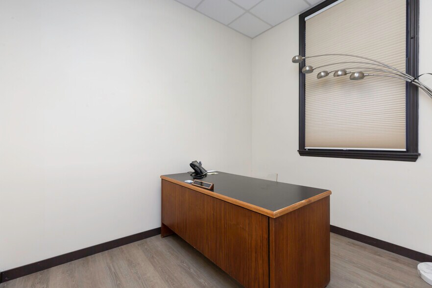 More Photos Of 69 Pondfield Rd, Bronxville Office For Sale