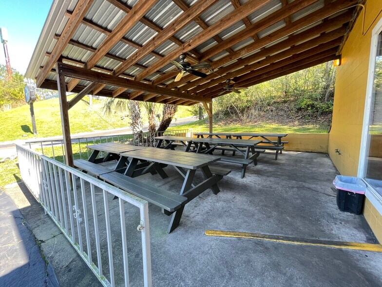 More Photos Of 3483 SW Williston Rd, Gainesville Restaurant For Sale