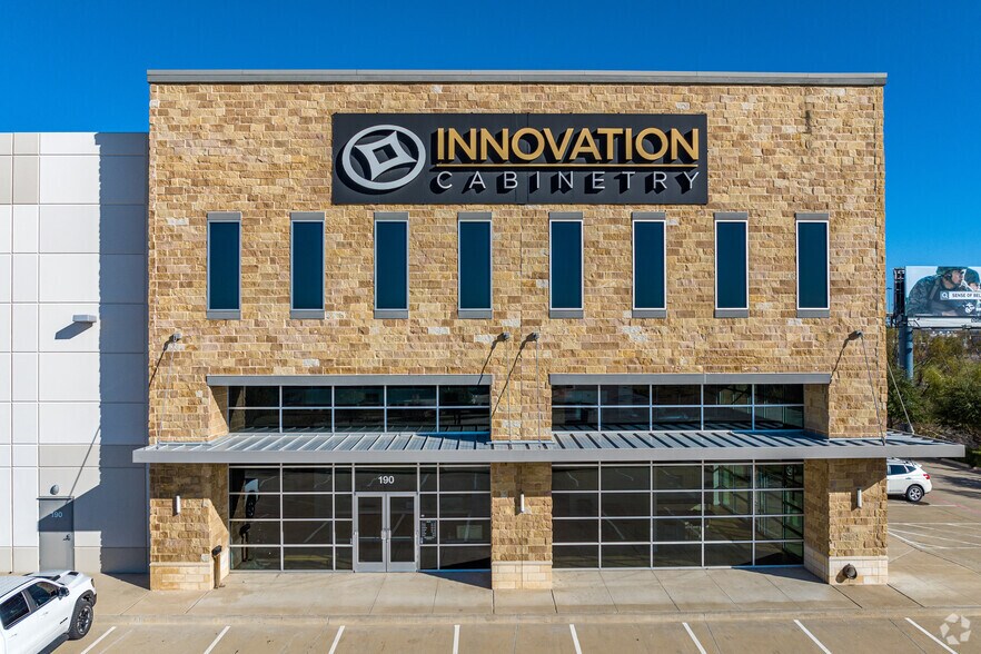 More Photos Of 12121 N Stemmons Fwy, Dallas Unknown For Lease