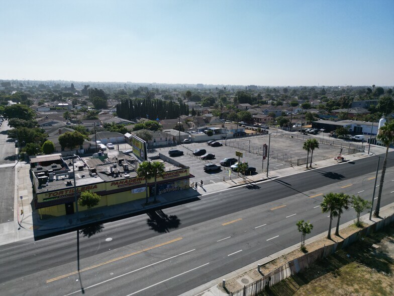 More Photos Of 10500 S Prairie Ave, Inglewood Freestanding For Sale