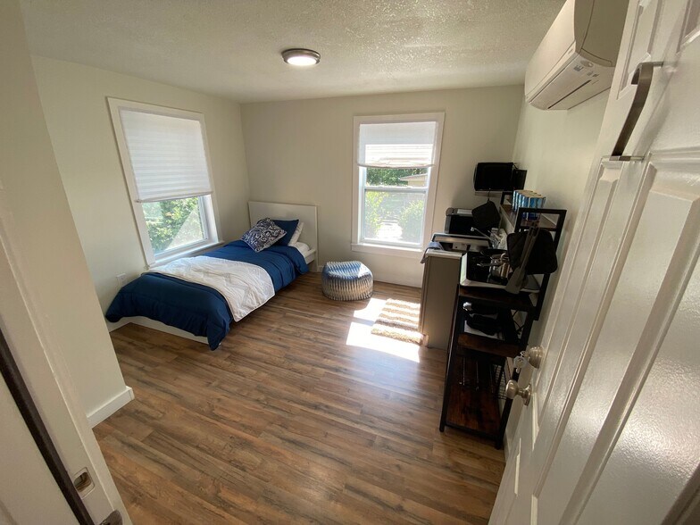 More Photos Of 8705 E 63rd Trafficway, Kansas City Apartments For Sale