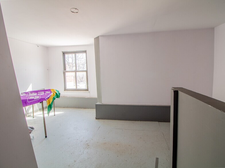 More Photos Of 1911 S 11th St, Saint Louis Apartments For Sale