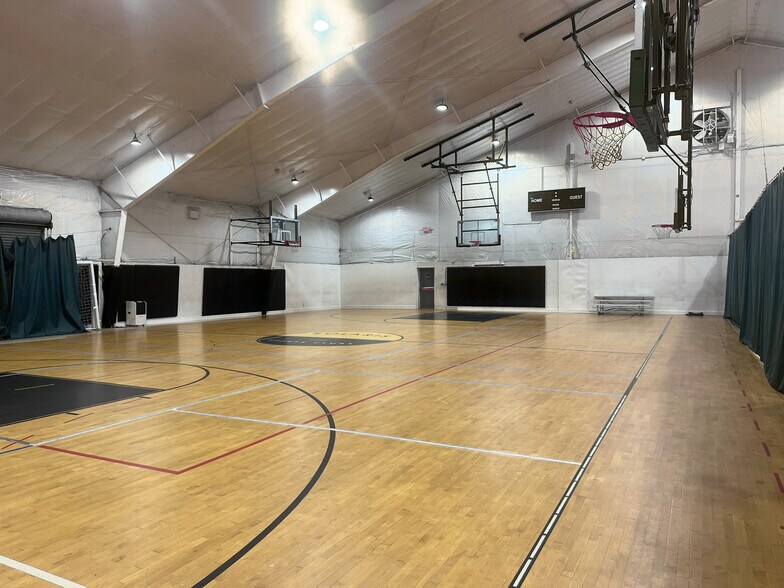 More Photos Of 201 Veterans Rd, Yorktown Heights Warehouse For Sale