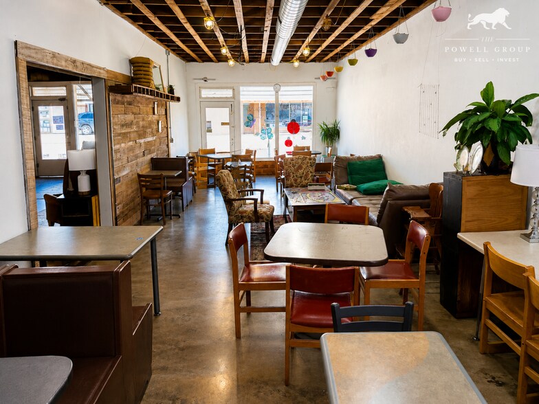 More Photos Of 225 W Lubbock St, Slaton Storefront Retail Office For Sale
