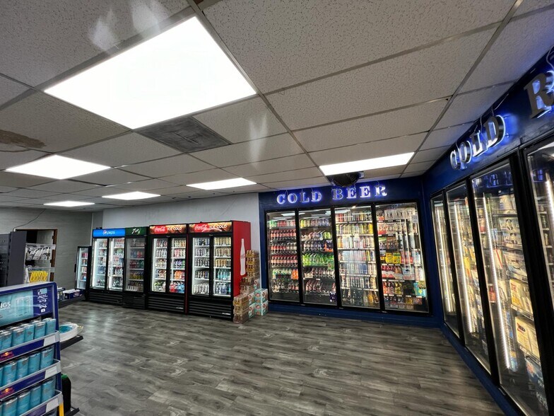 More Photos Of 21545 AR-109, Scranton Restaurant For Lease