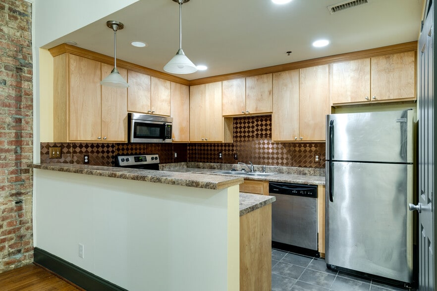 More Photos Of 712 Grove Ave, Petersburg Apartments For Sale