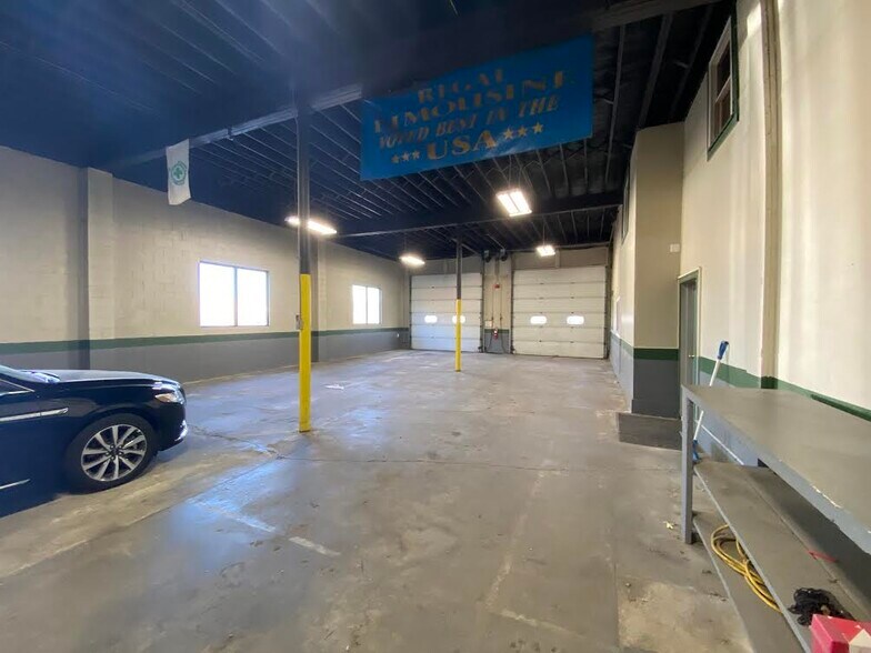 More Photos Of 34 Lafayette Rd, North Hampton Freestanding For Lease