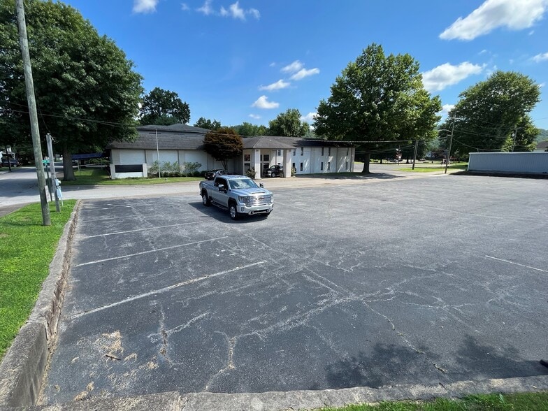 More Photos Of 110 B St, Saint Albans Funeral Home For Sale