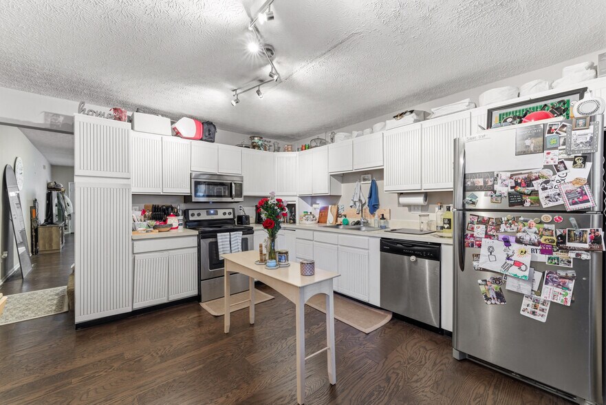 More Photos Of 526 W 1st Ave, Columbus Multifamily For Sale