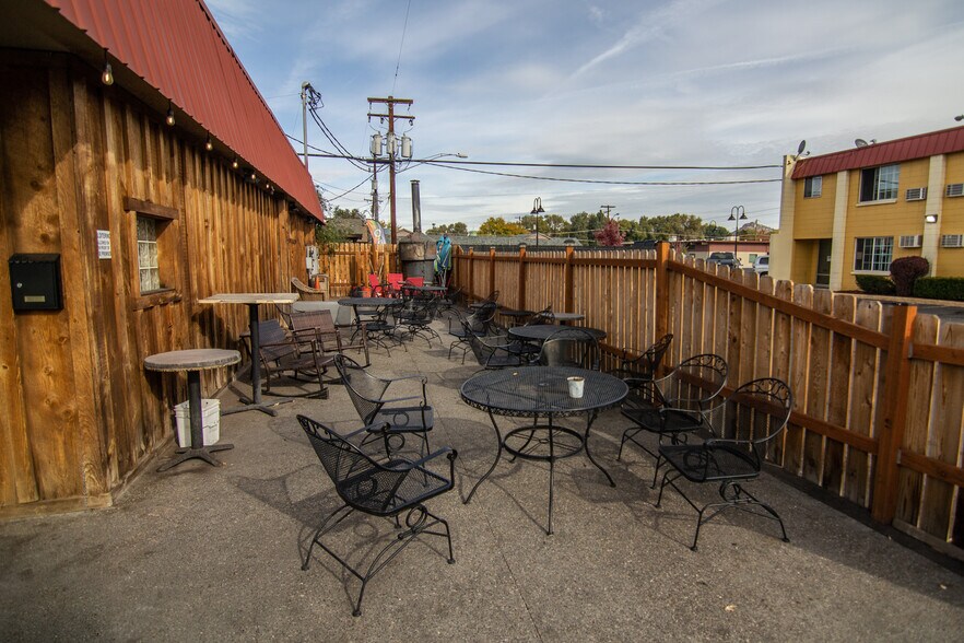 More Photos Of 121 NE 3rd St, Prineville Restaurant For Sale